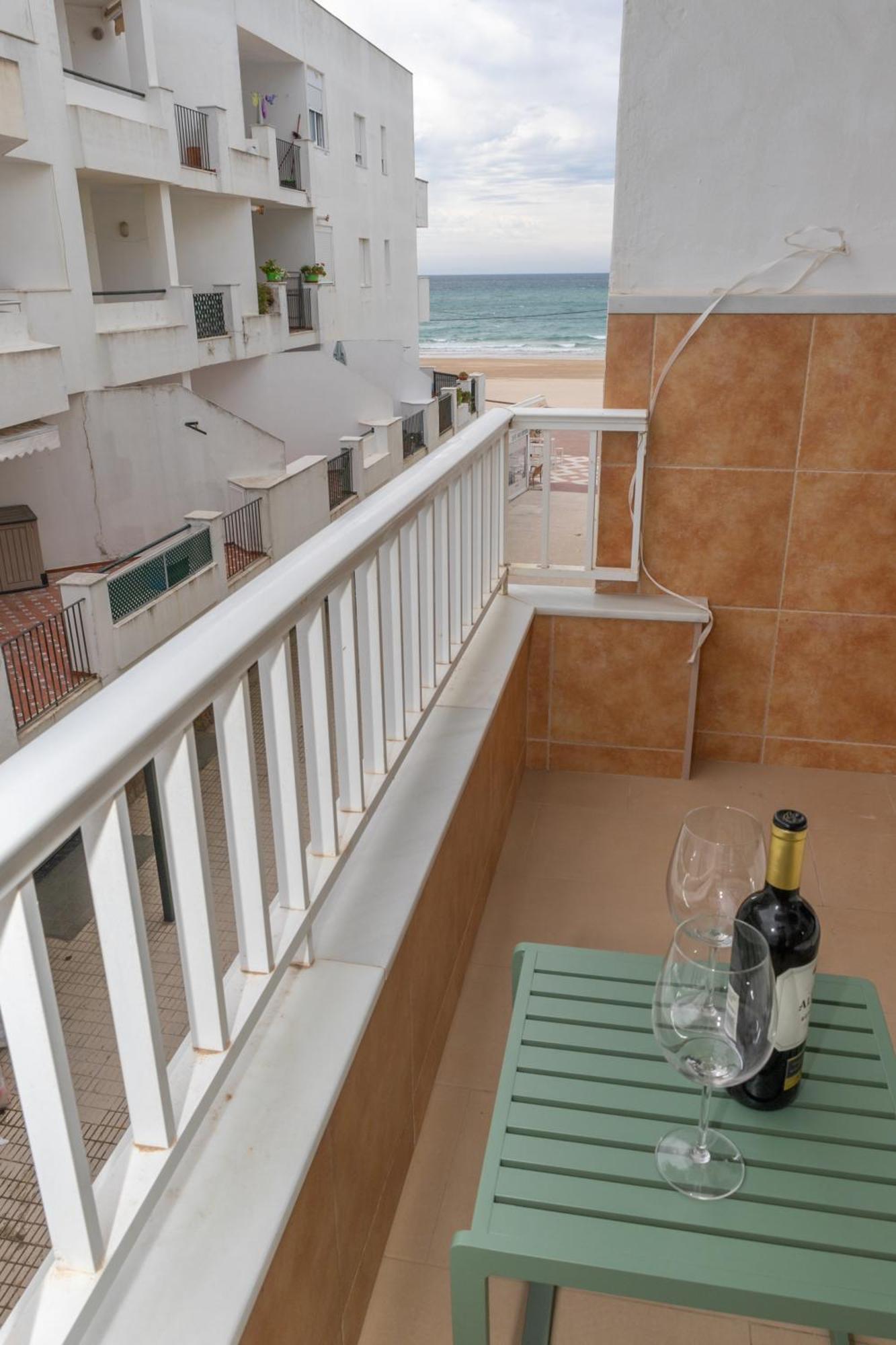 Casa Melva - Primera Linea Con Terraza, Moderno Barbate Exterior photo